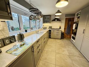 Photo 19- click for photo gallery